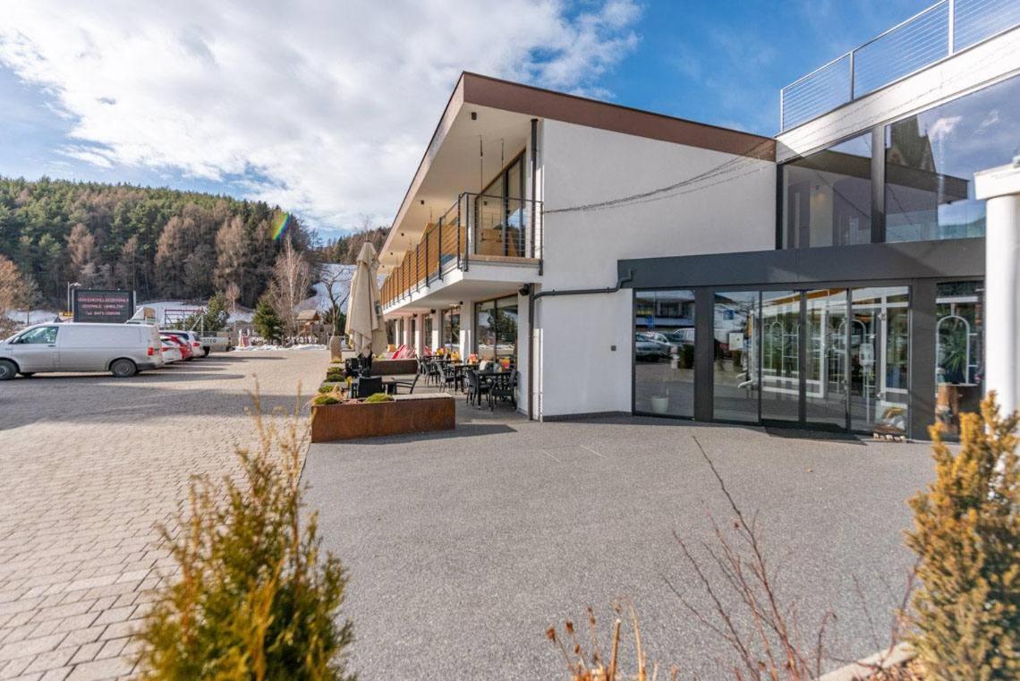 Hotel Wochtla Buam Brunico Exterior photo